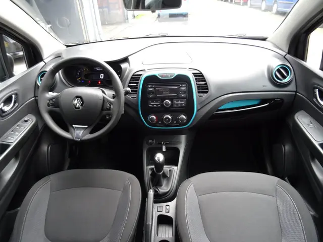 Renault Captur 0.9 TCe Expression 2013 Benzine 13