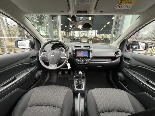 Mitsubishi Space Star 1.2 Cool+ 2021 Benzine 3