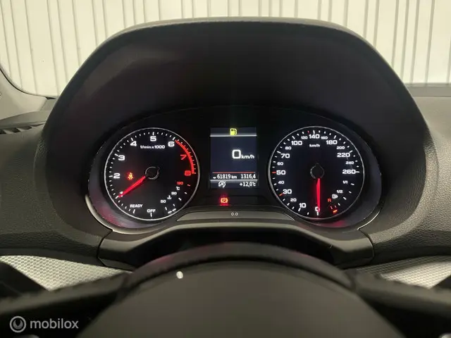 Audi Q2 30 TFSI S Edition 2020 Benzine 12