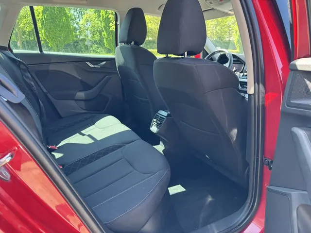 Škoda Kamiq 1.0 TSI Ambition DSG 110 pK 2024 Benzine 7