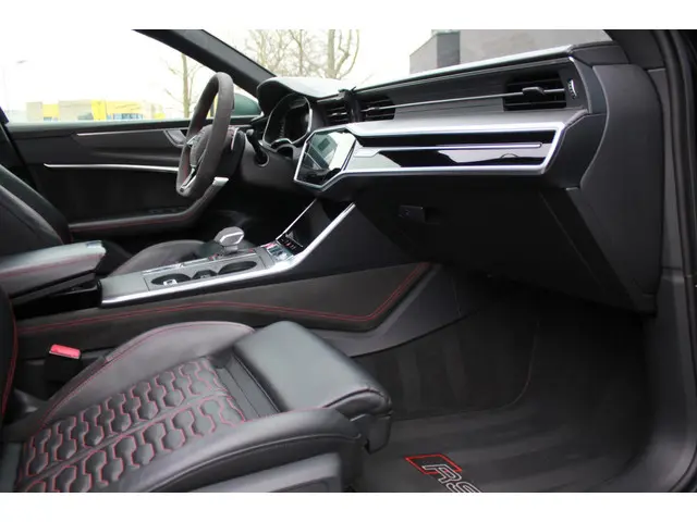 Audi RS6 A6 Avant TFSI quattro 2020 Hybride Benzine 26