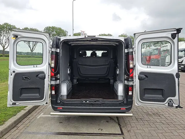 Renault Trafic 2.0 DCI 2021 Diesel 14
