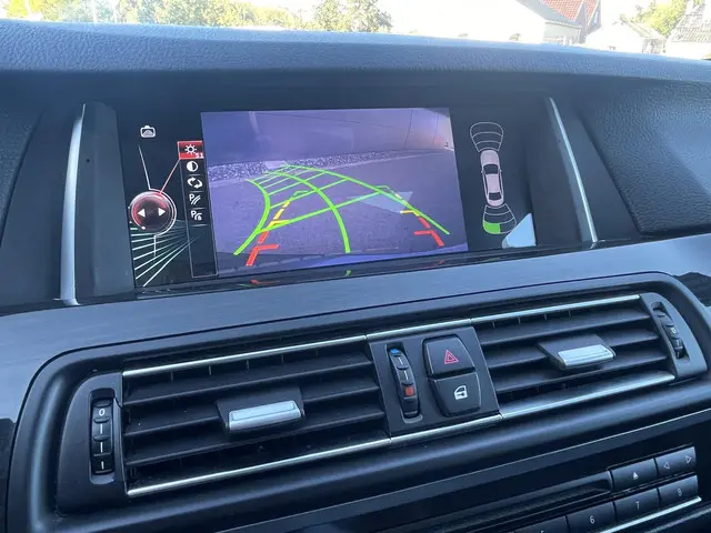 BMW 5 Serie Touring 520i Luxury Edition 2016 Benzine 20