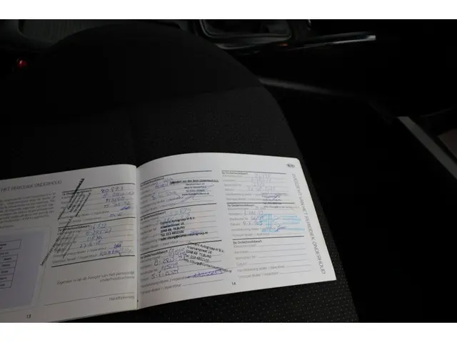 Kia Carens 1.6 GDi ExecutiveLine 2015 Benzine 22