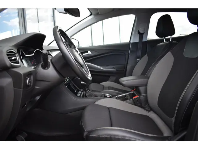Opel Grandland X 1.2 Turbo Innovation 2020 Benzine 3