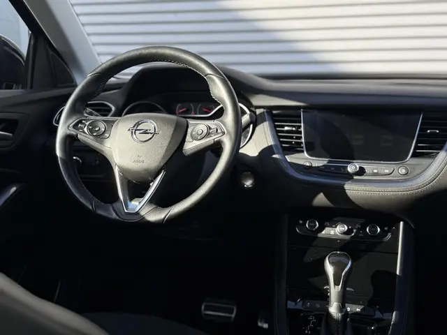 Opel Grandland X 1.2 Turbo Ultimate 2019 Benzine 34