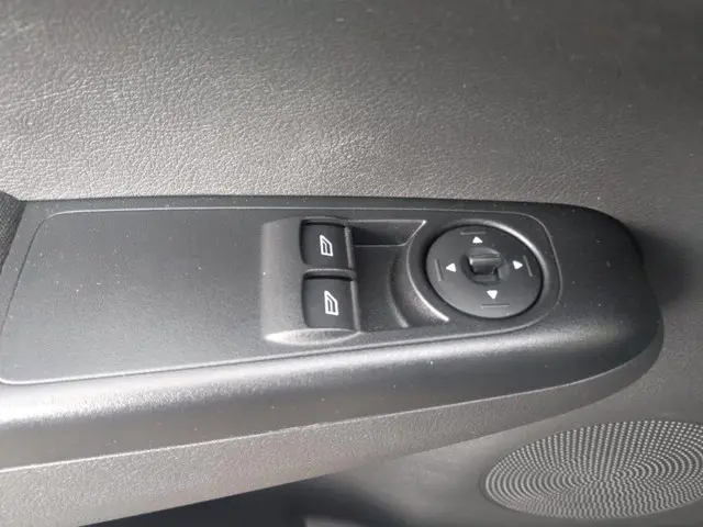 Ford Transit Courier 1.0 Trend Start&Stop 2020 Benzine 8