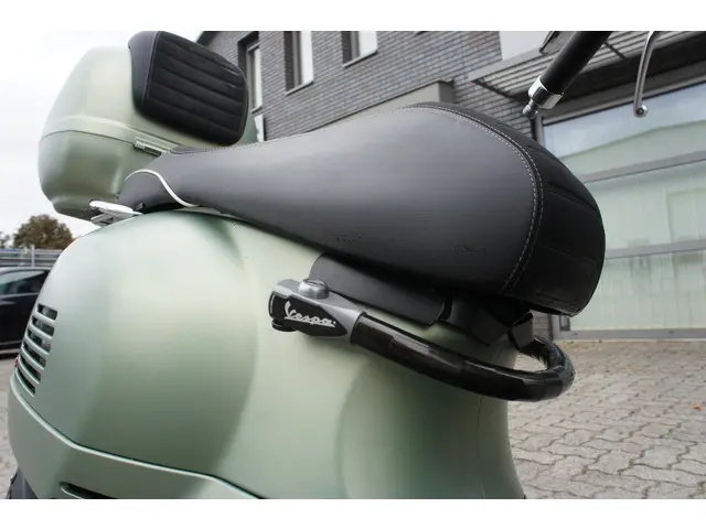 Vespa GTV 300 Sei Giorni LE 2019 Benzine 7