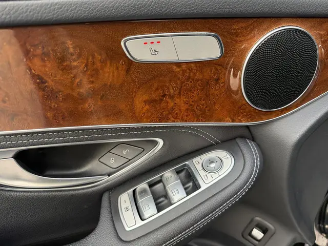 Mercedes-Benz GLC 250 d 4MATIC Prestige 2016 Diesel 10