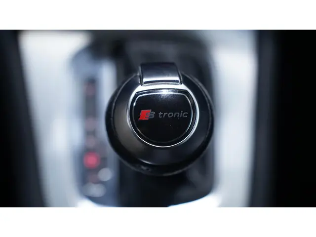 Audi Q3 2.0 TFSI quattro S Edition 2013 Benzine 28