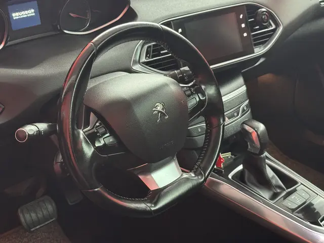 Peugeot 308 3