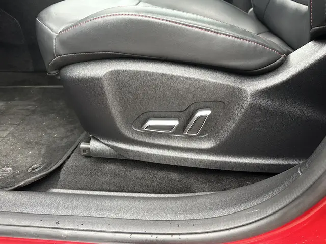 MG EHS 1.5 TGDI Luxury 2023 Hybride Benzine 18