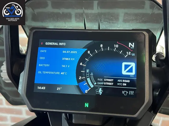 KTM 1290 Super Adventure S ABS 2019 Benzine 13