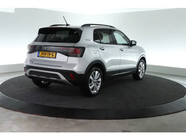 Volkswagen T-Cross 2