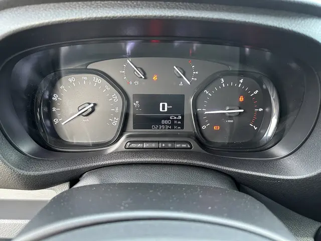 Toyota ProAce Worker 2.0 D-4D 145PK 2022 Diesel 17