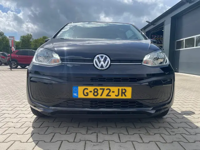 Volkswagen up! 1.0 BMT take up! 2018 Benzine 7