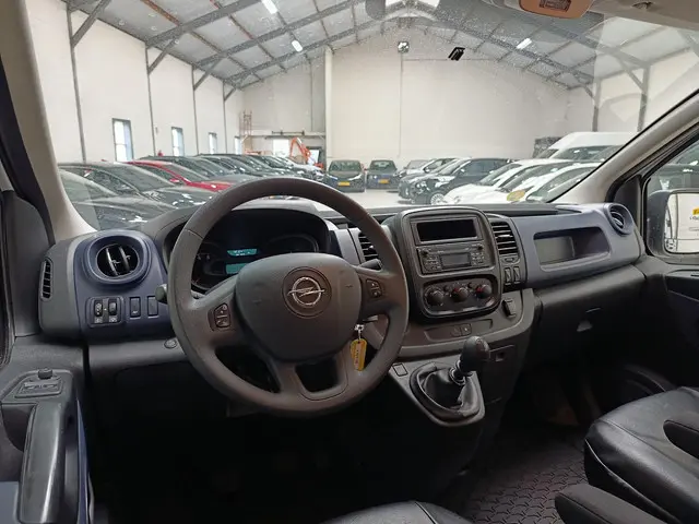 Opel Vivaro 1.6 CDTI L2H1 DC Edition 2018 Diesel 14