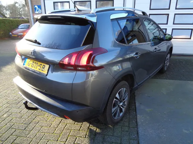 Peugeot 2008 3