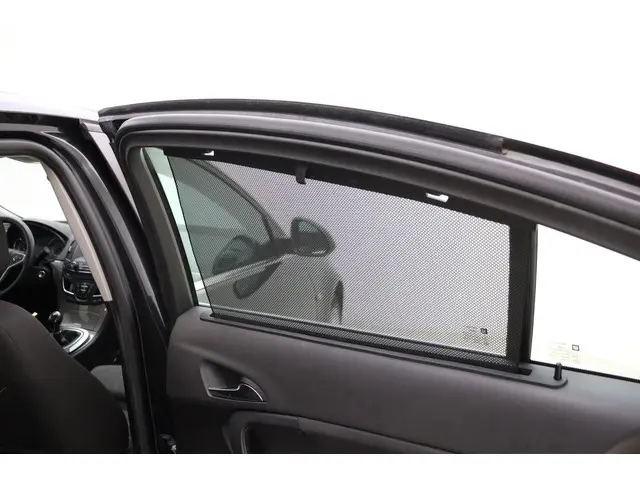 Opel Insignia 1.6 T Edition 2014 Benzine 16