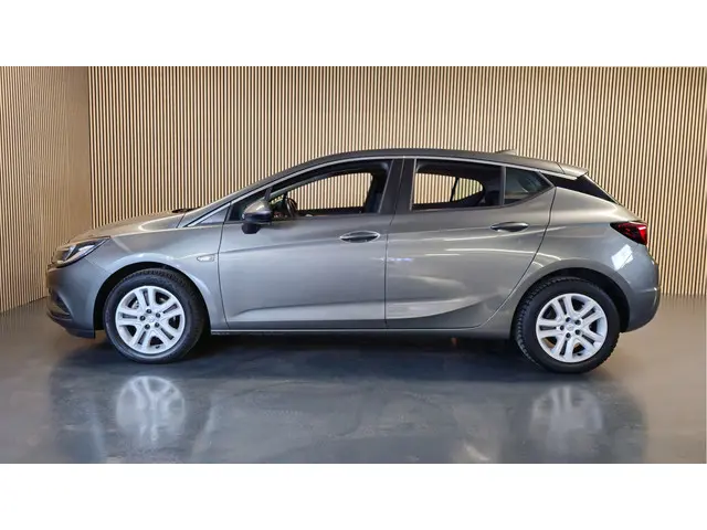 Opel Astra 1.0 Business+ 2017 Benzine 9