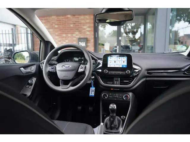 Ford Fiesta 1.1 Cool& Connect 2018 Benzine 12