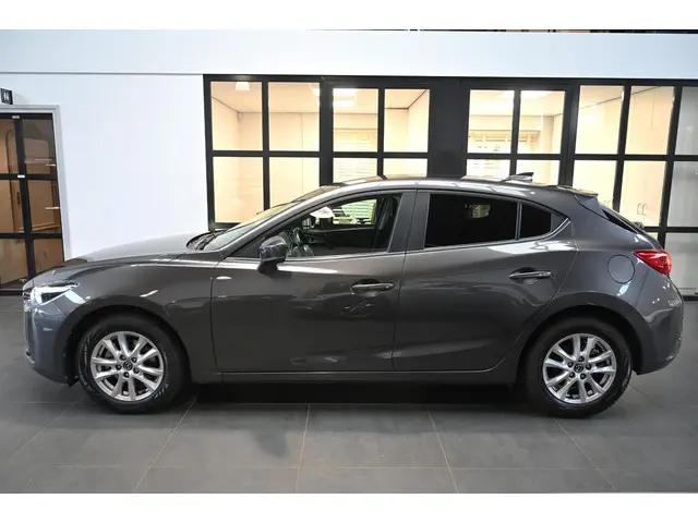 Mazda 3 2