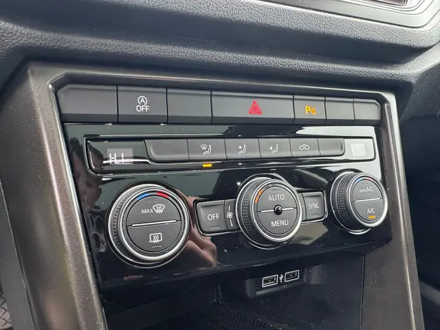 Volkswagen T-Roc 1.5 TSI Style 2019 Benzine 19