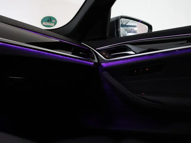 BMW 5 Serie 540i M-SPORT 2022 Benzine 21