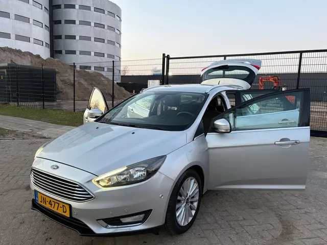 Ford Focus Wagon 1.0 Titanium 2016 Benzine 23