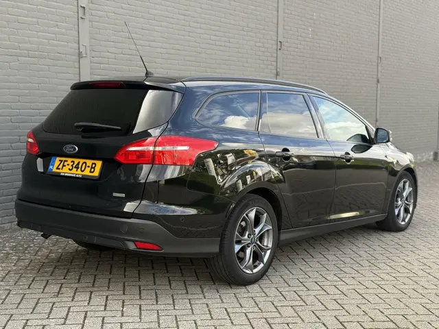 Ford Focus Wagon 1.0 Trend Edition 2015 Benzine 8