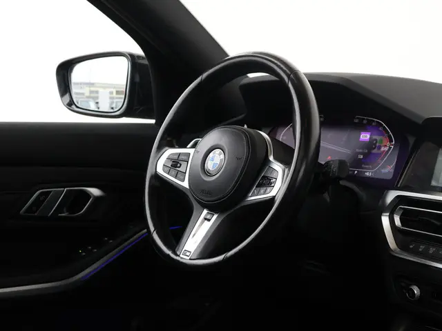BMW 3 Serie Touring 330i High Executive 2021 Benzine 12