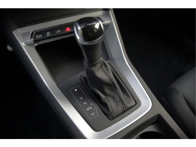 Audi Q3 45 TFSI e Advanced edition 2021 Hybride Benzine 54