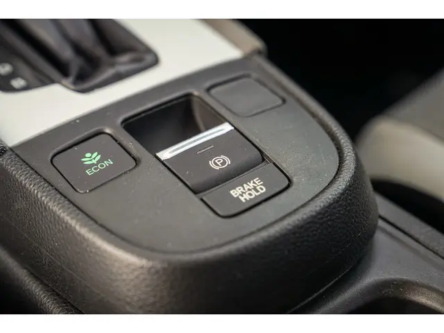 Honda Jazz 1.5i e:HEV CROSSTAR 2020 Hybride Benzine 24