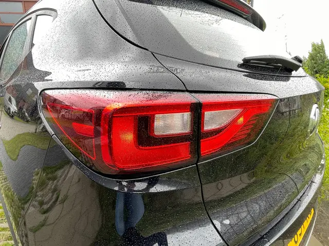 MG ZS EV Luxury 45 kWh |PANO | LEER | PDC | 2020 Elektrisch 9
