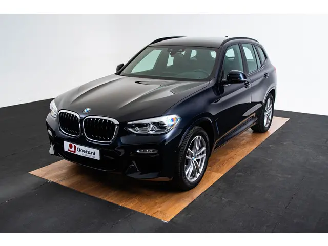 BMW X3 xDrive20i High Executive 2018 Benzine 20