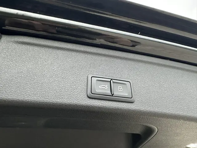 Audi A4 Avant 35 TFSI S Line / Panorama dak 2021 Benzine 24