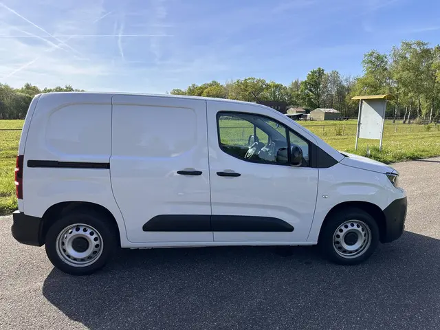 Peugeot Partner 1.5 BlueHDi 130 EAT8 S&S L1 2024 Diesel 11