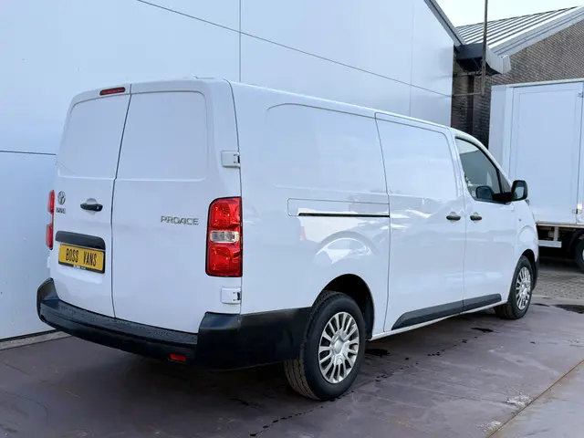 Toyota ProAce Long Worker 2.0 D4-D 145PK 2023 Diesel 3