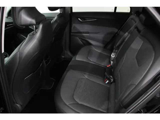 Kia Niro EV DynamicPlusLine 64.8 kWh 2023 Elektrisch 7