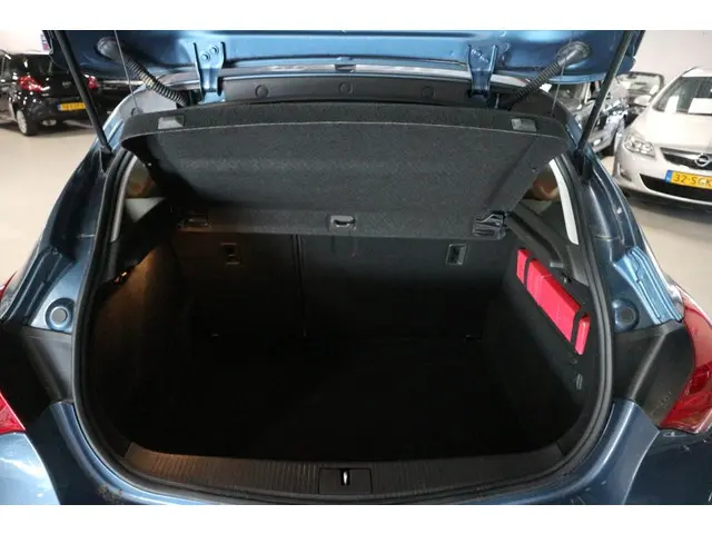 Opel Astra 1.4 Turbo Business + 2013 Benzine 5