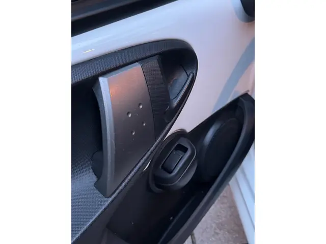 Peugeot 107 1.0 Active 2014 Benzine 15