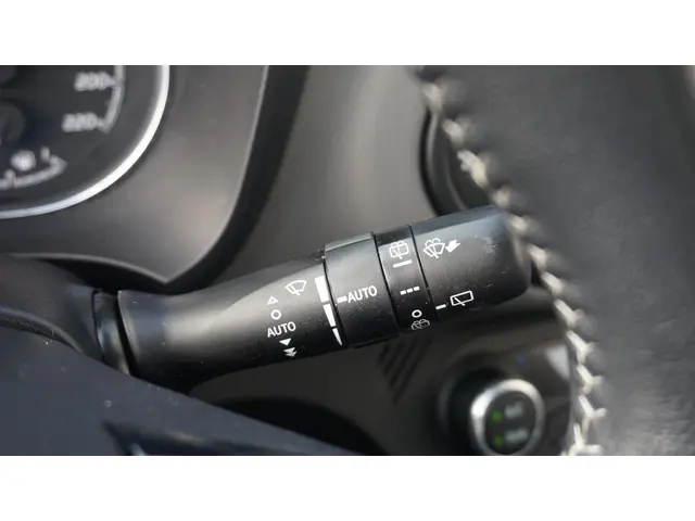 Toyota Yaris 1.5 Hybrid Aspiration 2017 Hybride Benzine 14