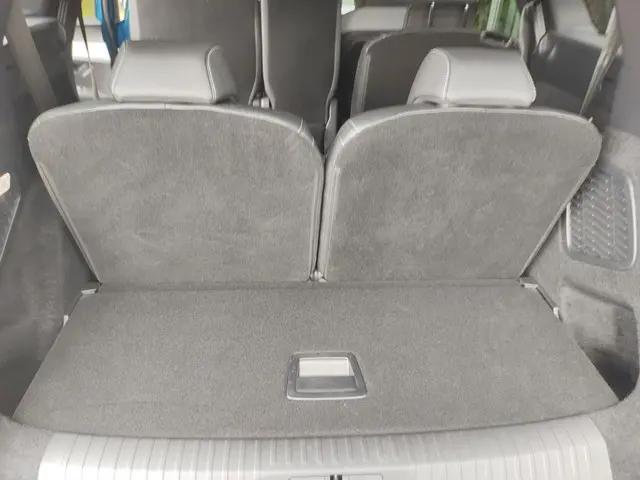 Peugeot e-5008 GT 73 kWh 2024 Elektrisch 26