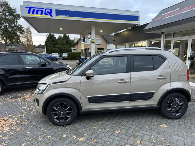 Suzuki Ignis 1.2 Smart Hybrid Style 2024 Benzine 4