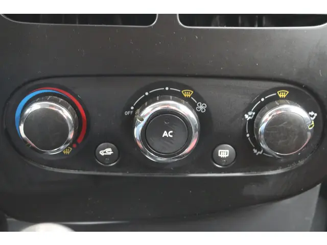 Renault Clio Estate 1.2 16V 2014 Benzine 10