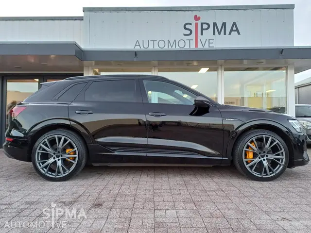 Audi e-tron Quattro S-Line/71kWh/56dkm/50 2021 Elektrisch 3