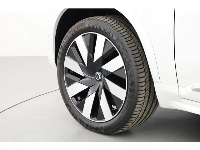 Volvo XC90 T8 Recharge Plus Bright 2024 Hybride Benzine 30