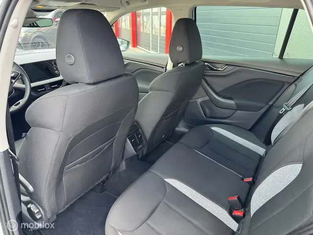 Škoda Kamiq 1.5 TSI ACT Sport Business 2024 Benzine 17