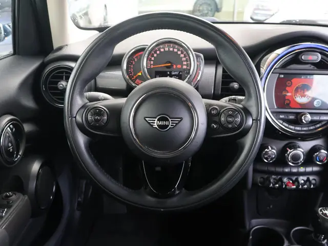 MINI Cooper 1.5 2019 Benzine 11