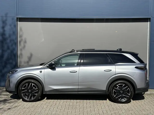 Peugeot 5008 1.2 Hybrid 145 GT 2025 Hybride Benzine 3